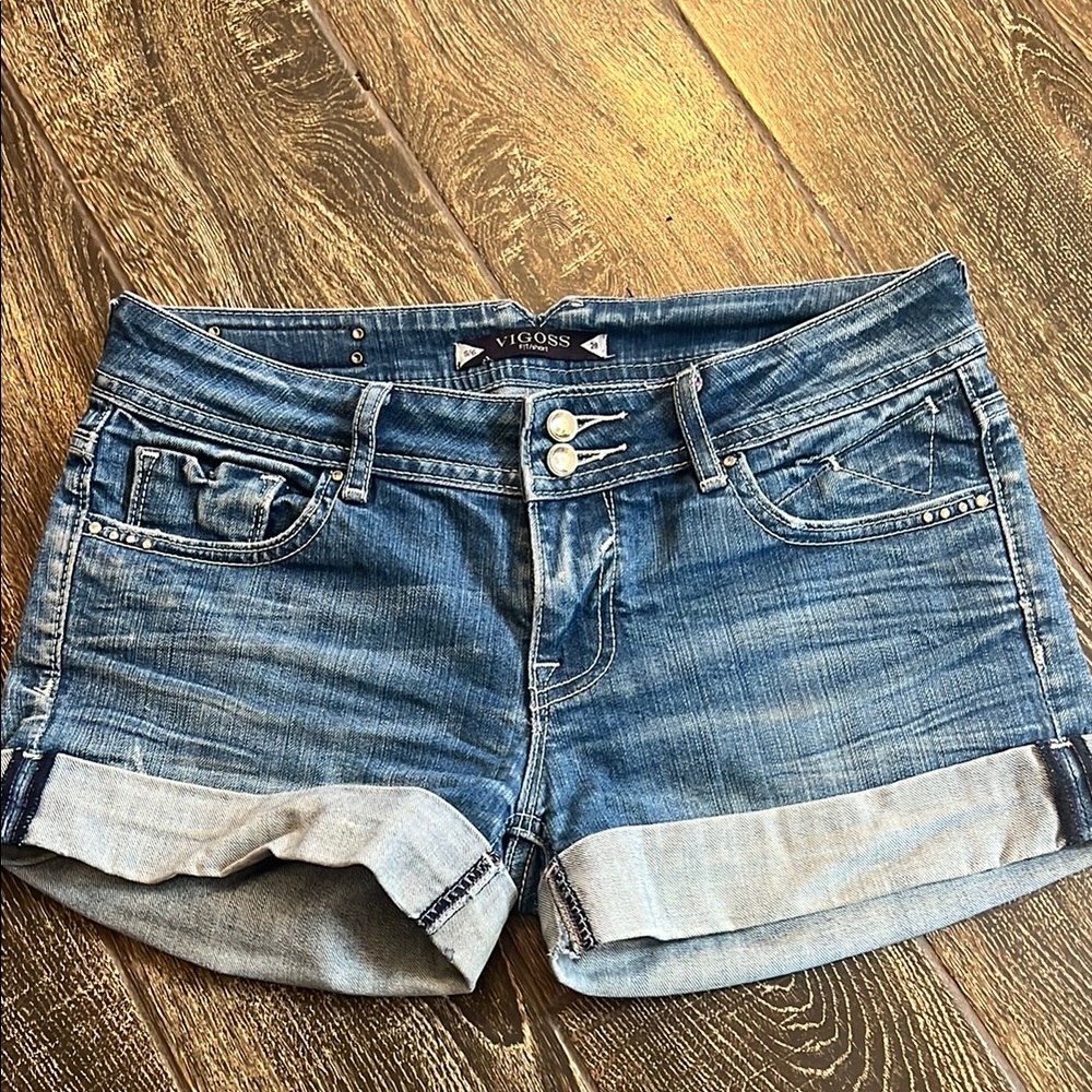 Vigoss Women's Cuffed Shorts